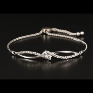 Kay Jewelers “Ever Us” 14K Diamond Bolo Bracelet